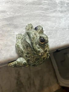 Vintage Toad Hollow Medium Shelf Sitting Toad Decor Indoor Outdoor Garden Decor - Picture 1 of 4