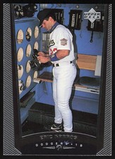 1999 Upper Deck #121 Eric Karros     Los Angeles Dodgers Card