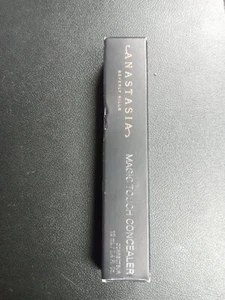 Magic Touch Concealer #14 by Anastasia Beverly Hills - Picture 1 of 5