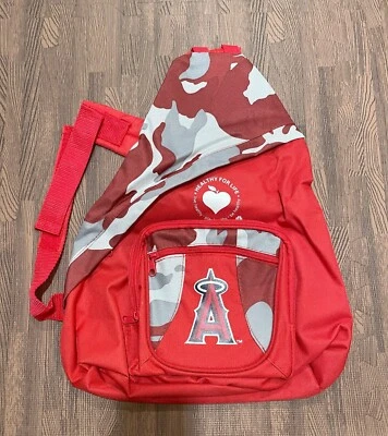 Los Angeles Angels Camo Shoulder Sling backpack / lunchbag - Stadium Giveaway - Image 1 of 2