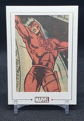 Recortes de archivo de la Edad de Bronce del 75 aniversario de Rittenhouse Marvel #BA11 Daredevil #108 Foto 1 de 3