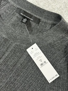 NWT ($85) WHITE HOUSE BLACK MARKET Cashmere Blend Grey Crewneck Sweater Medium - Picture 1 of 8