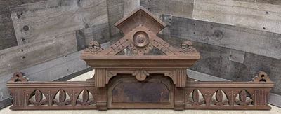 Antiguo frontón de nogal madera maciza victoriano Eastlake muebles salvamento arco de colección Foto 1 de 4