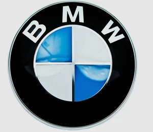 1 X 74mm KOFFERRAUM/KOFFERRAUM ERSATZ EMBLEM BADGE FÜR BMW F22 23 30 31 32 E46 E90 M3 - Bild 1 von 2