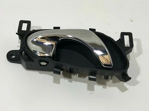 NISSAN PULSAR 5dr INTERIOR INNER DOOR HANDLE FRONT or REAR RIGHT SIDE 2014-ON - Picture 1 of 5