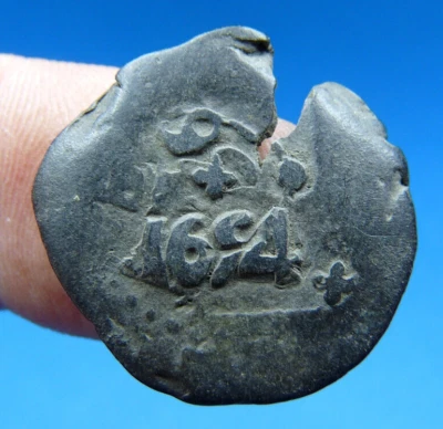 LUCKY COIN PHILIP IV DATE  1654 COLONIAL SHIPWRECK ERA TREASURE PIRATE COB - Image 1 of 3