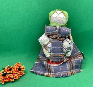 MOTANKA UKRAINIAN FOLK HANDMADE unique DOLL TALISMAN Bereginya Embroidery Toy - Picture 1 of 8