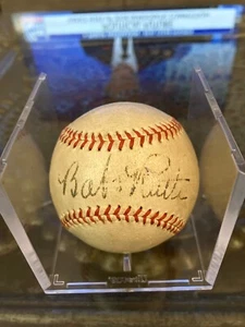 Babe Ruth Autographed Baseball - JSA Authenticated - Own a piece of history! - Picture 1 of 2