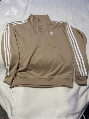Nuevo sin etiquetas Suéter Adidas Para Hombre Bronceado Rayas Brazo Cuello Embudo Cuarto Cremallera Talla Mediana Foto 1 de 4
