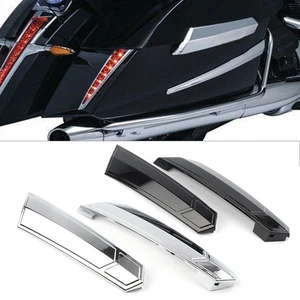 Saddlebag Hinge Covers For Victory Cross Country 2010-17 Hard-Ball Black/Chrome - Bild 1 von 7