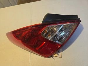 2012-2019 NISSAN VERSA LEFT REAR TAIL LAMP OEM 265553AN0A - Foto 1 di 10