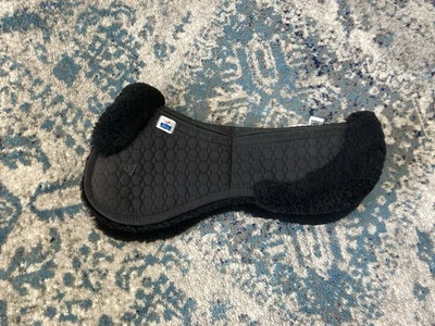 Mattes Platinum Correction Shimmable Half Pad Black Medium Show Jump Cut - Image 1 of 4