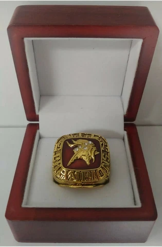 Minnesota Vikings - 1973 NFC Championship Super Bowl Ring With Wooden Box Cover