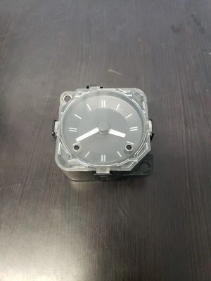 Оригинальные часы на центральной консоли BMW Z3 - Изображение 1 из 2