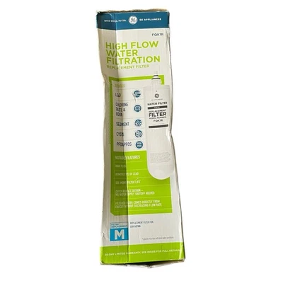 Carrito de ducha Sterling montado en la pared en acabado blanco 88028700-0 Foto 1 de 4