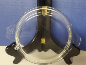 Vintage Pyrex Tab Handle Glass Casserole  Lid 6-470-C Two Tiny Chips on End (F) - Picture 1 of 11