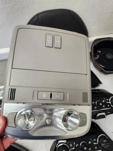 2015 Chevrolet SS Sedan Dome Light and Overhead Console with SUNROOF SWITCH GM - Picture 1 of 2