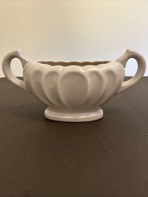 Vintage 1950’s Dee Cee Stoneware Double Handle Vase Oyster Pink - Image 1 of 4