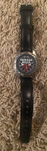 Chicago Bulls 1996 Champions Fossil Watch Leather Band Michael Jordan Pippen Cover