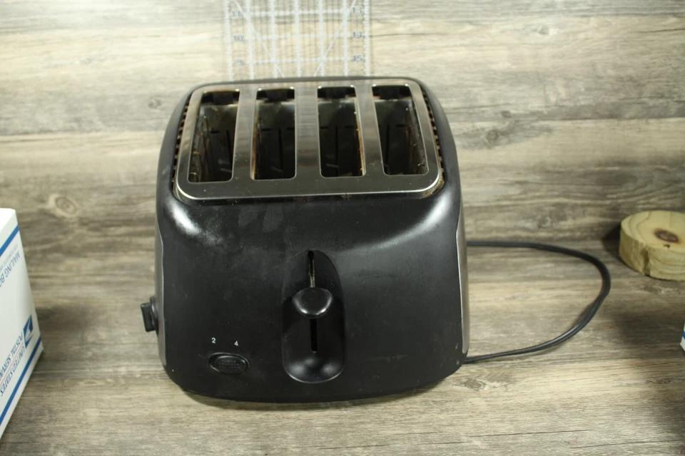 Farberware Tostadora 4 Rebanadas Acero Inoxidable Modelo FAC450T Foto 1 de 4