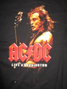 AC/DC Live at Donington Castle (SM) T-Shirt ANGUS YOUNG - Picture 1 of 2