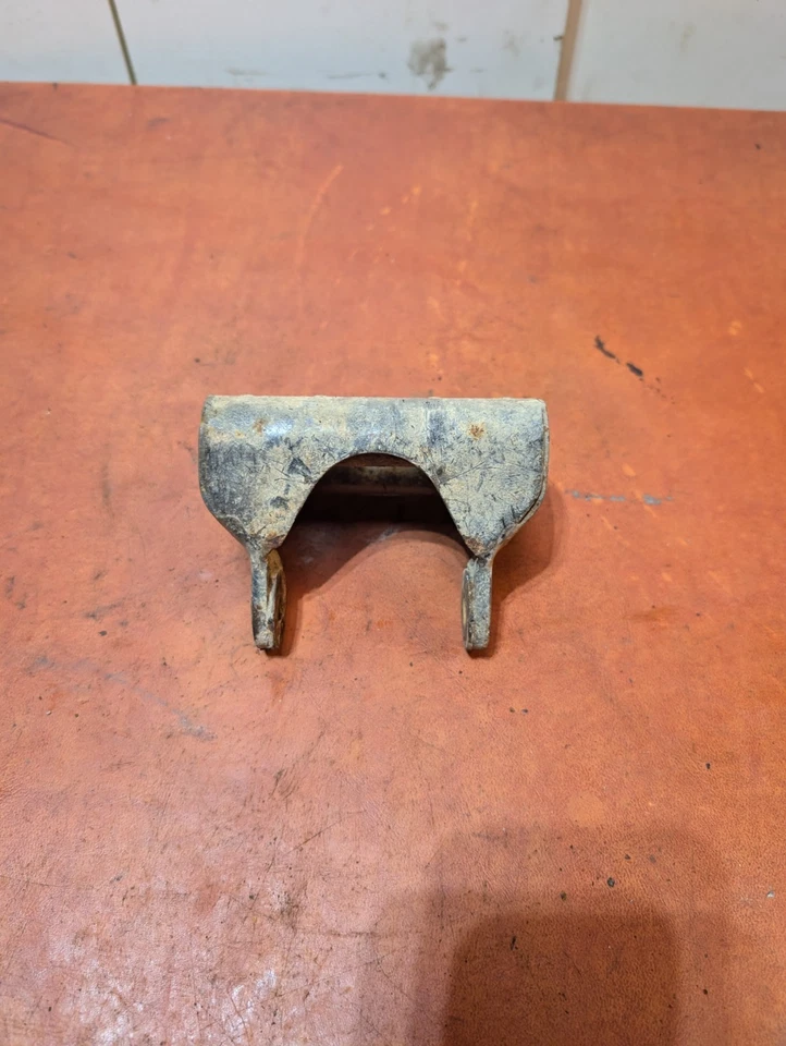 YAMAHA XS650 TX650 74-1983 CABIDE DIANTEIRO INFERIOR MOTOR SUPORTE DE PERMANÊNCIA - Imagem 1 de 4