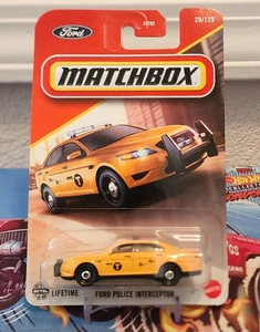 🔥Matchbox 2025 Ford Police Interceptor Car, gelb, Performance #29/125🔥 - Bild 1 von 3