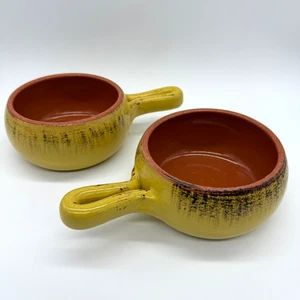 Juego de 2 cuencos de sopa Terre D'Umbria De Silva amarillo 4-3/4" con mango de terracota - Imagen 1 de 7