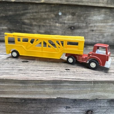 Camión de juguete Tootsie con remolque de transporte 1970 excelente estado Foto 1 de 4