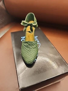 JUST THE RIGHT SHOE RAINE COLLECTION ~ SUMPTUOUS QUILT ~ 25013 FIGURINE GREEN - Picture 1 of 5