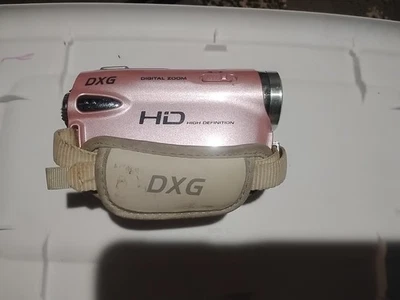 DXG 566V HD Camcorder 5MP Sensor Uses SD Card No Cord Pre-owned  - Image 1 of 4