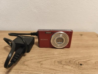 Sony Cyber-Shot DSC-W830 - Kompakte Digitalkamera - Bild 1 von 4