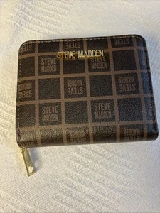 Steve Madden Small Bifold Zip Wallet Faux Leather Brown - Picture 1 of 5
