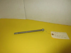 Vintage N.O.S OEM Honda CL70 SL70 XL XR rear axle 8" #42301-051-020 - Picture 1 of 4