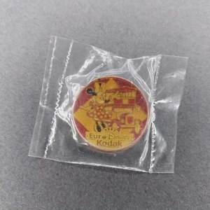 1992 Euro Minnie Disney Kodak Hat Jacket Pin New - Picture 1 of 2