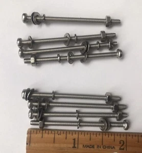 8 Stück M3-0,5x50 50 mm Kreuzschlitzschrauben Muttern - Bild 1 von 4