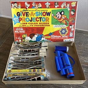 Give-A-Show Projector #802 (1963, Kenner) Set of 30 Slides & Tested in Box *READ