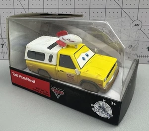 Disney Store CARS 3 Todd Pizza Planet Die Cast RARO Camion Auto SIGILLATO Scatola Usura - Foto 1 di 9