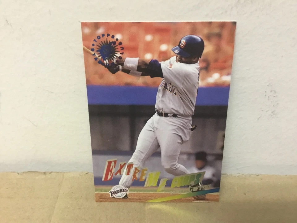 Tony Gwynn - 1995 Topps Stadium Club Baseball Card - Padres - Image 1 of 1