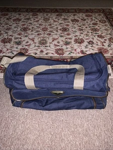 American Flyer Handgepäck Reisetasche mit verstellbarem Schultergurt - Bild 1 von 7