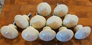 Set Of 11 Vintage Ceramic Porcelain Draw Pulls Ivory Floral Handles - Picture 1 of 6