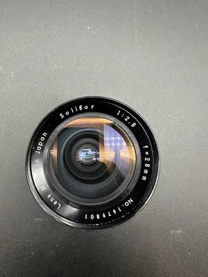 Lente Soligor 28 mm f/2,8 - ¿Montaje en excelente estado? ¿Quizás M42? Foto 1 de 4