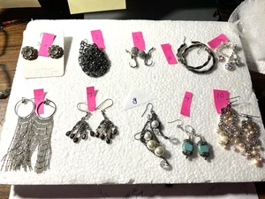 LOTE de Pendientes VINTAGE Mayormente Plata #6 - Imagen 1 de 12