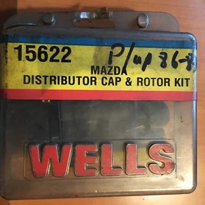 WELLS 15622 MAZDA DISTRIBUTOR CAP & ROTOR KIT - Picture 1 of 3