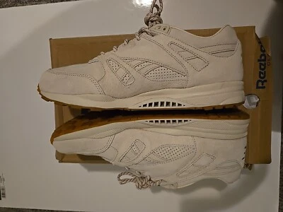 VENTILADOR REEBOK/KENDRICK LAMAR TALLA 8  Foto 1 de 4