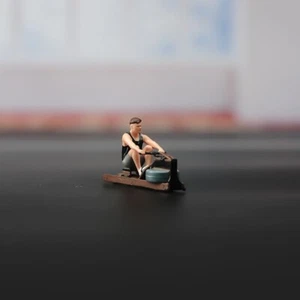 1:64 Figura Pintada Modelo Miniatura Resina Diorama Arena Gimnasio Máquina de Remo Hombre - Imagen 1 de 5