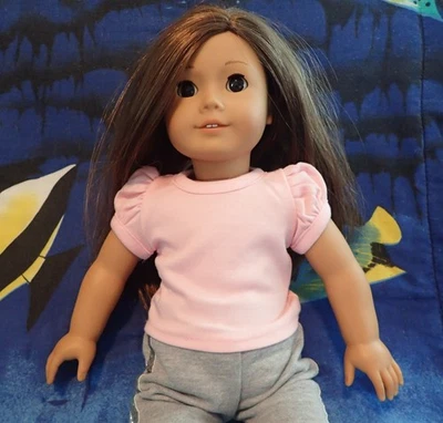 Camiseta rosa claro de manga corta con mangas hinchadas para muñecas American Girl de 18" Foto 1 de 4