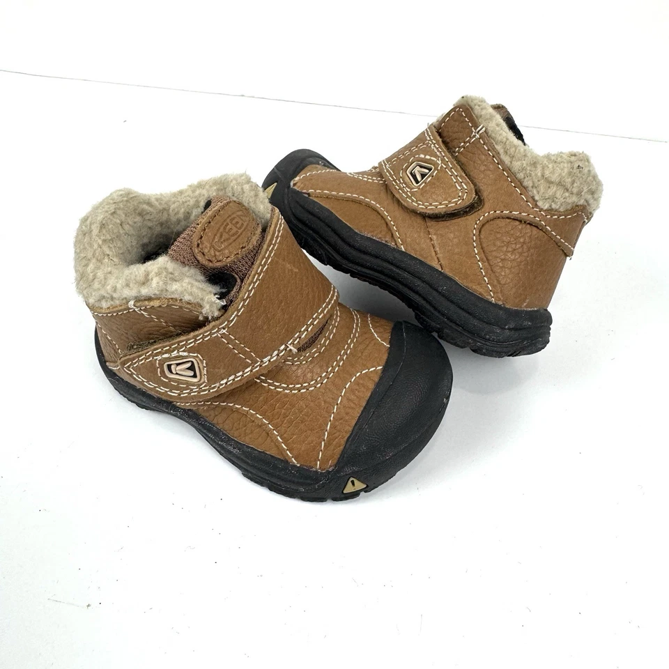 KEEN Kootenay Impermeable Exterior Invierno Mid Boot Niño Pequeño Niños Talla 4 Marrón Negro Foto 1 de 4