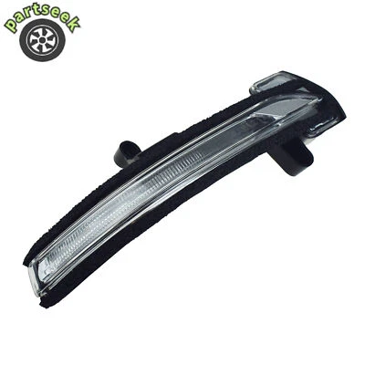 Световой указатель поворота на правостороннее зеркало для KIA RIO 2018-2022 87623-H9000 - Изображение 1 из 4