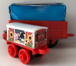 Thomas & Friends Minis 2020 Series 1 - On the Farm Annie - New + Cargo Car! - Picture 1 of 3